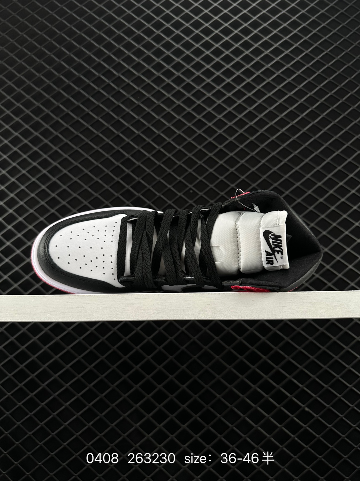 Nike Air Jordan 1 Retro High OG”Black/White“